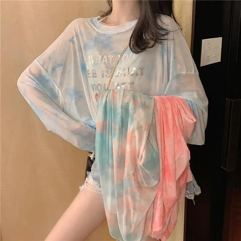 

Women's Tie Dye Gradient Loose Harajuku Sunscreen Print T Shirts Fashion Full Sleeve See Through Tops Streetwear Casual T Shirt