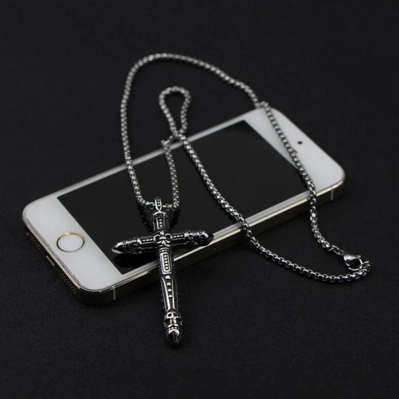 

Cross Necklace Titanium Steel Portable Tools EDC Outdoor Self defense Punk Locomotive Male Broken Window Personal Safety Tools