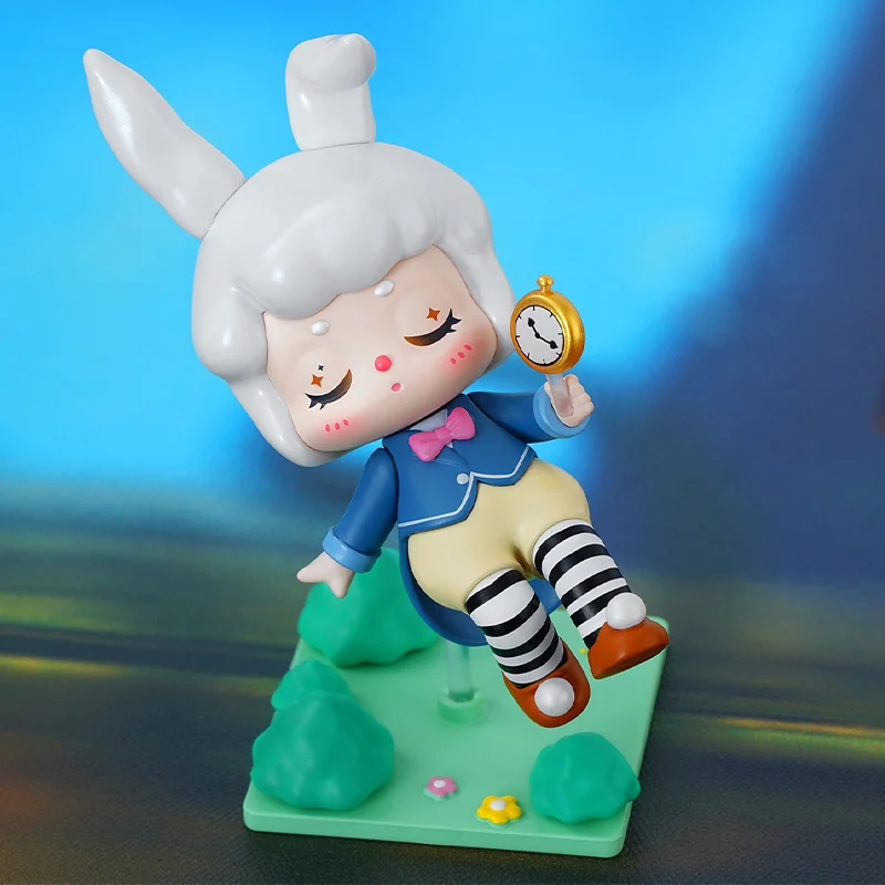 

Birthday gift in Wonderland series Trendy Kid Doll computer desktop decoration Kawaii Toy Blind Random Box
