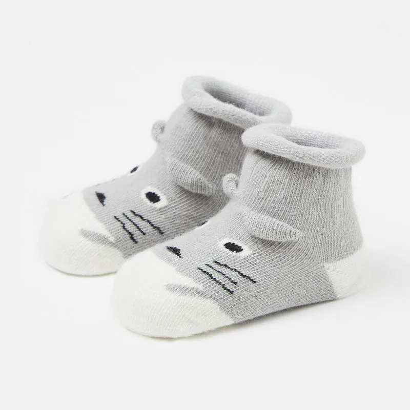 grey totoro Носки для новорожденных с героями мультфильмов нескользящие носки для маленького мальчика/девочки, хлопковые детские носки Осенние плотные детские носки-тапочки для малышей - Цвет: grey totoro