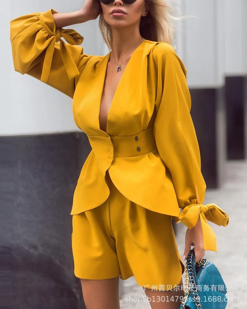 

Ladies casual dress suit yellow sexy V-neck long-sleeved shirt solid color loose high-waist shorts two-piece autumn 2021