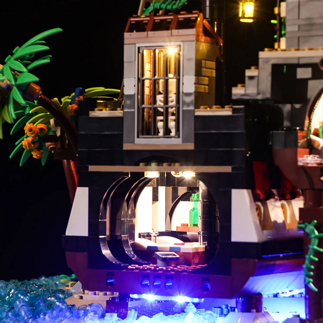 

USB Powered LED Lighting Kit for Pirates of Barracuda Bay 21322 (Only LED Light, No Block Kit)