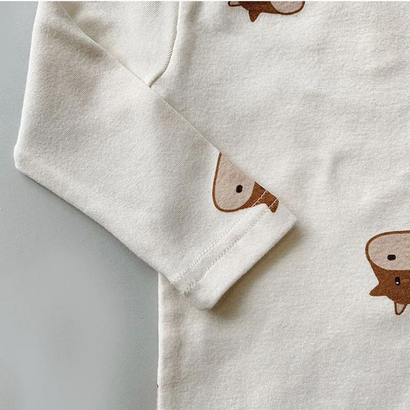 Одежда для новорожденных костюм на весну и осень пижамный комплект маленьких