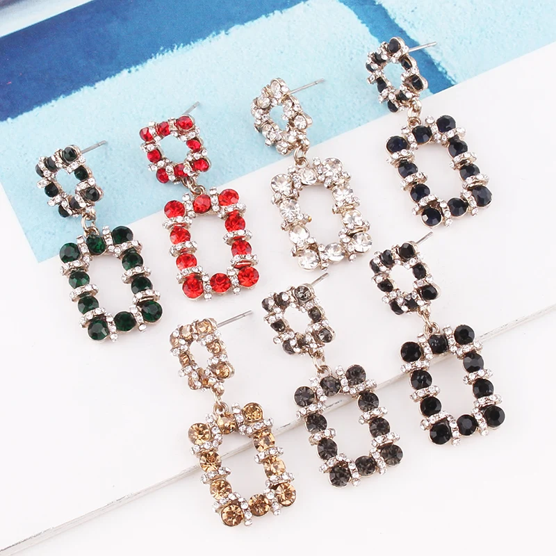 Зеленые акриловые серьги-подвески LUBOV прямоугольные инкрустированные стразами