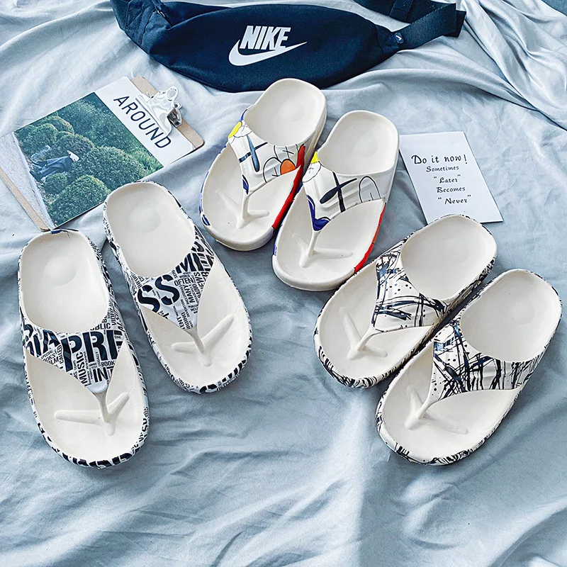 

CYYTL Cartoon Men's Flip Flops Thick Sole Lightweight Outdoor Beach Sandals Cute Boys Summer Fashion Travel Shoes Casual Slipper