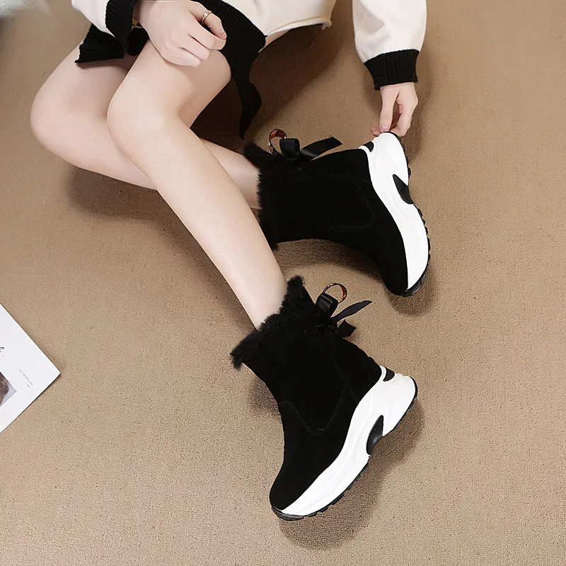 SWYIVY/ботинки на высоком каблуке; кожаная Повседневная зимняя обувь; женские ботинки на платформе с застежкой-липучкой; коллекция года; короткая теплая плюшевая обувь; женские ботильоны