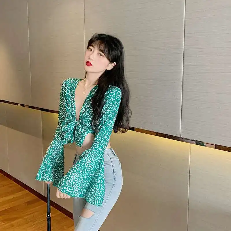 Женский сексуальный короткий топ с v-образным вырезом и цветочным принтом для