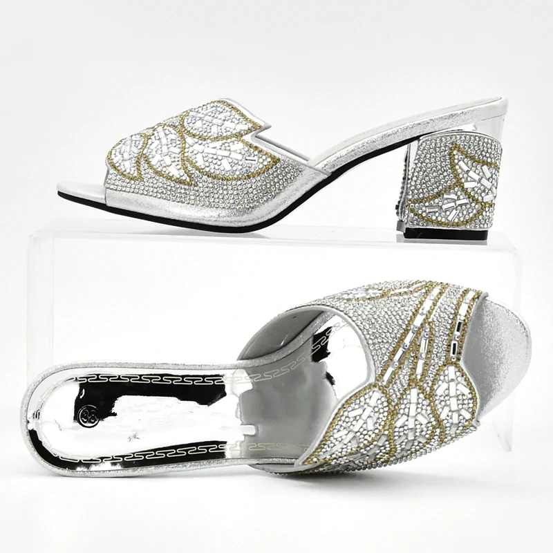 Последняя Щепка Цвет в комплекте комплект из обуви и сумки украшенные стразы