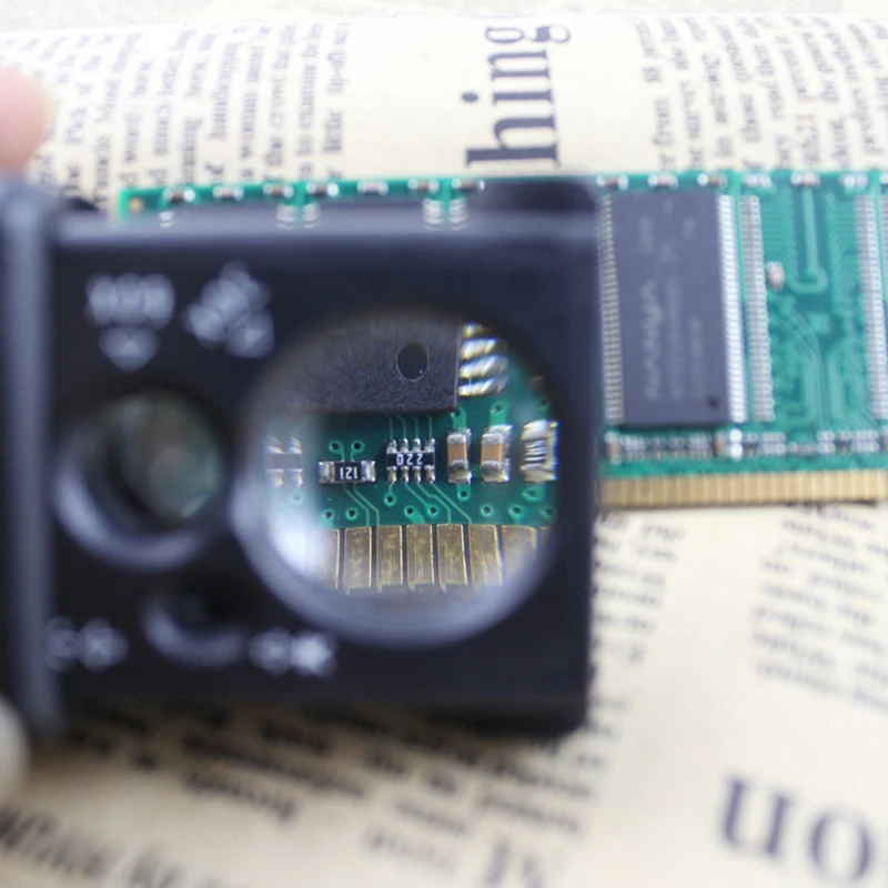 

Illuminated Jewelry Magnifier Magnifying Glass Jewelers Eye Loupe with LED and UV Light Hand held magnifier for jewelry stamps