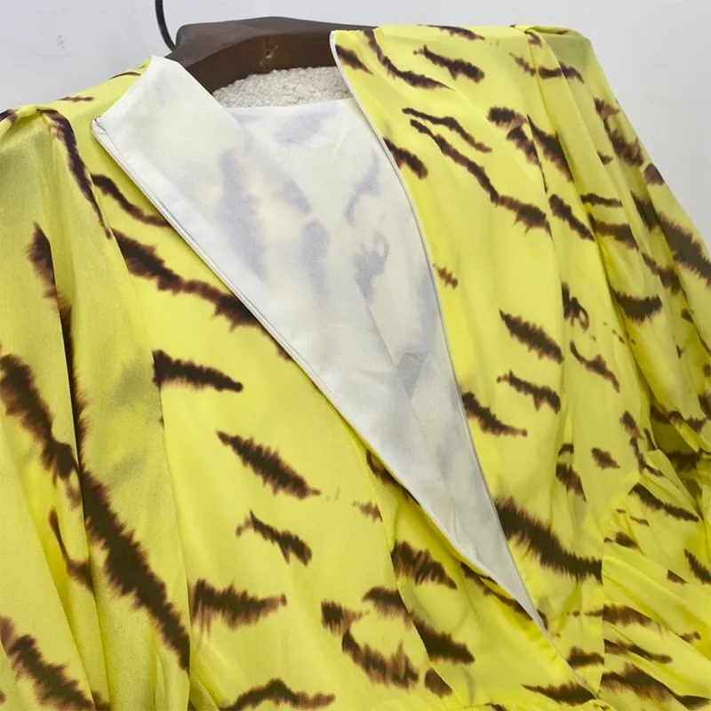 

High Quality 100% Silk Women Summer Fashion Geometric Print Luminous Yellow Long Sleeve Mini Dresses 2021