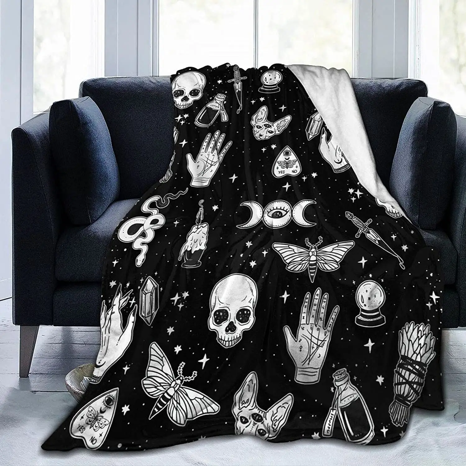 

Halloween Throw Blankets Cozy Soft Fuzzy Lightweight Fleece Throw Blanket for Kids Adult Witch Skull Cat Blanket Halloween Decor