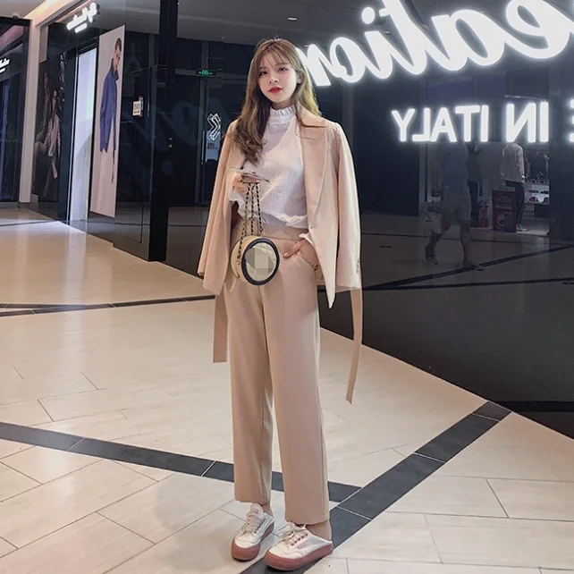 Женский брючный костюм на шнуровке офисный пиджак с отложным воротником и брюки