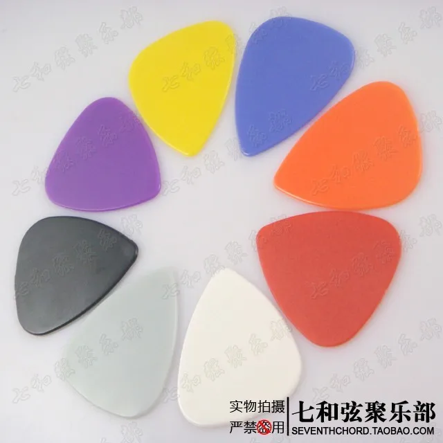 

100pcs/lot mix color Plastic guitar picks with No logo printing 0.81mm Guitar Plectrums free shipping