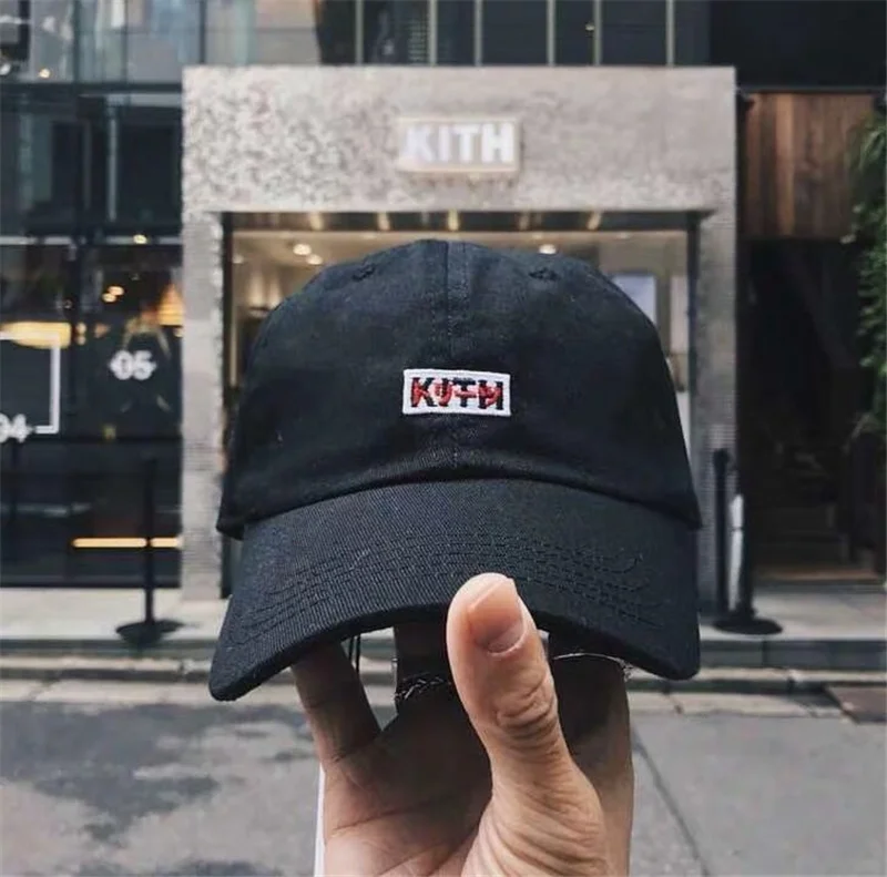 Бейсболки с вышитым логотипом KITH для 