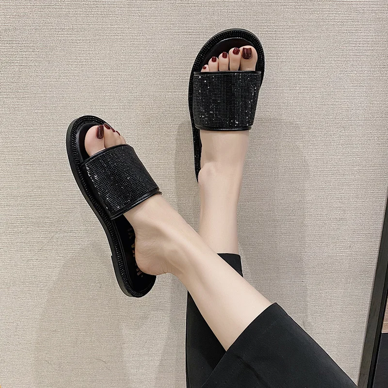 

Flat Shoes Female Low Woman's Slippers Glitter Slides Fashion Platform 2021 Jelly Luxury Soft Beach Rubber Crystal Fabric PU