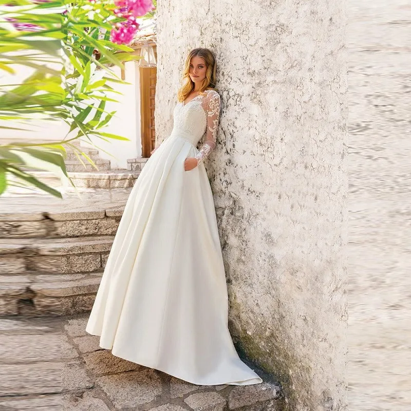 

Платье свадебное атласное ТРАПЕЦИЕВИДНОЕ с V-образным вырезом и длинными рукавами