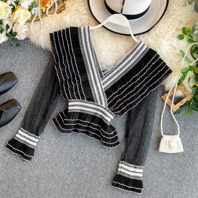 

2021 Chic Elegant Ruffles Lace Patchwork Blouse V Neck Long Sleeve Black White Color Match Blusas Autumn Spring Shirt