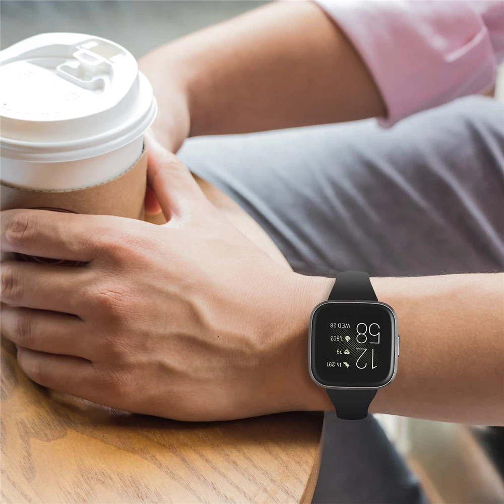 Часы наручные Fitbit Versa 2 мужские и женские заменяемые тонкие силиконовые с