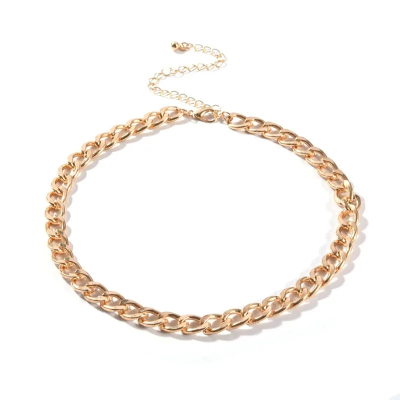 Женское уличное массивное ожерелье с золотыми цепочками Очаровательное в стиле