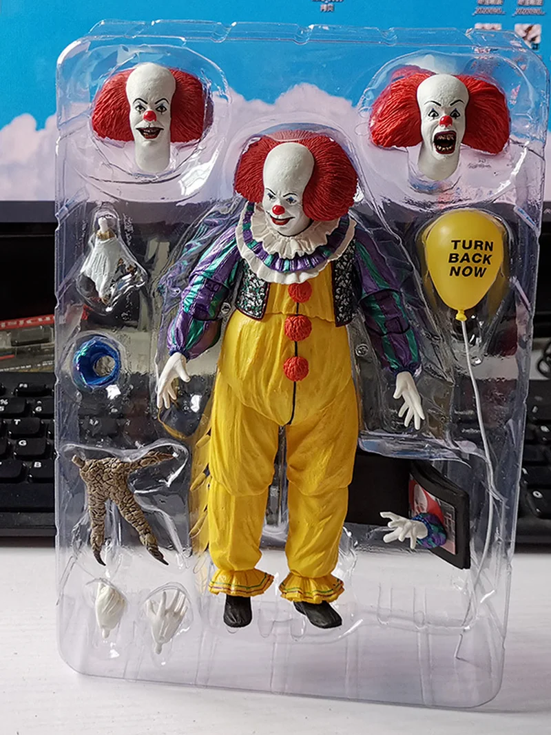 

NECA Ultimate Pennywise 7" Scale Action Figure Tim Curry 1990 Movie