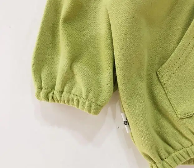 Детский осенний комбинезон с капюшоном и длинными рукавами Модный рисунком