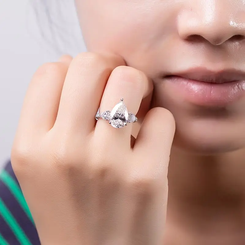 

18K Custom White Gold Classical Three Pear Cut Wedding Ring D VVS1 Setting Jewelry Factory Discount Merry Christmas gift