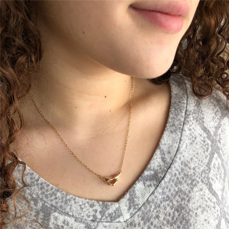 

Новое ожерелье «от руки к сердцу», Медный позолоченный кулон в форме сердца на День святого Валентина