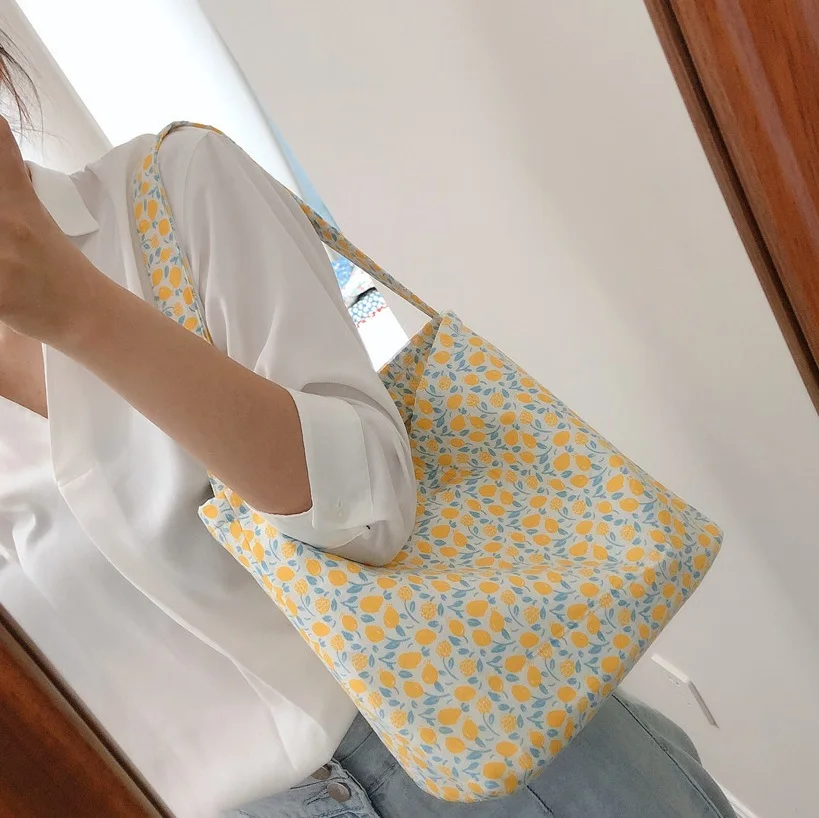 

Women Vintage Floral Large Capacity Shoulder Bag The Latest New Messenger Bags Ladies Canvas Armpit Bag Cloth Handbag Purse