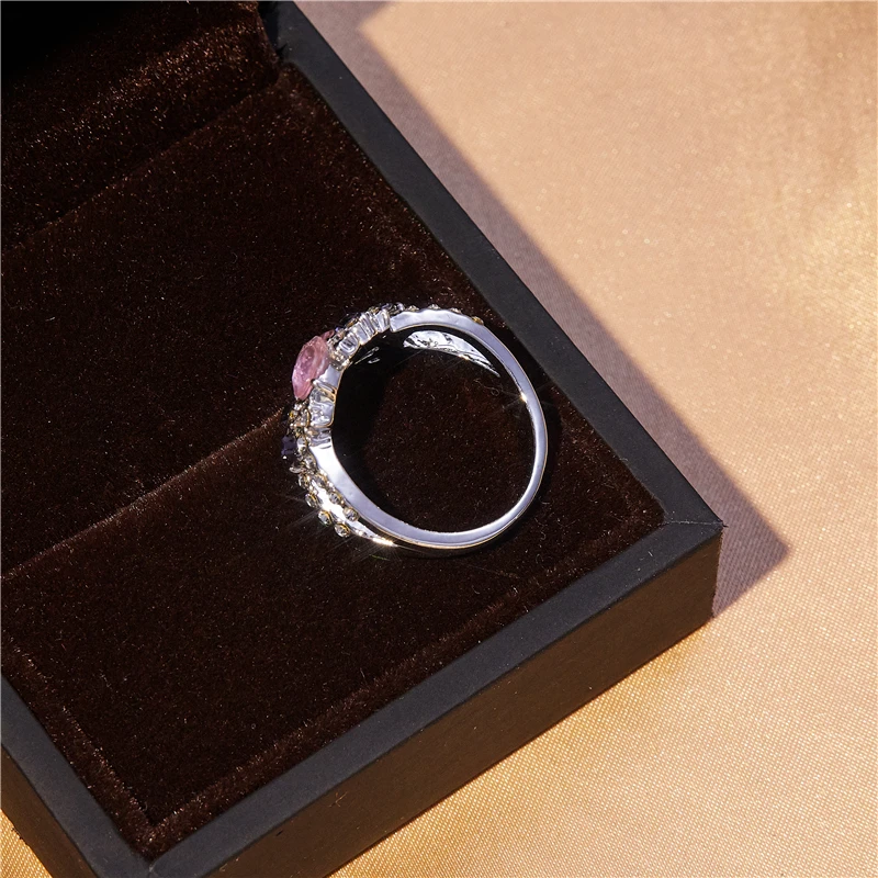 

Fashion Luxury Purple Zircon Ring Female Temperament Charm Romantic Wedding Accessories Valentine's Day Jewelry Gifts Wholesale