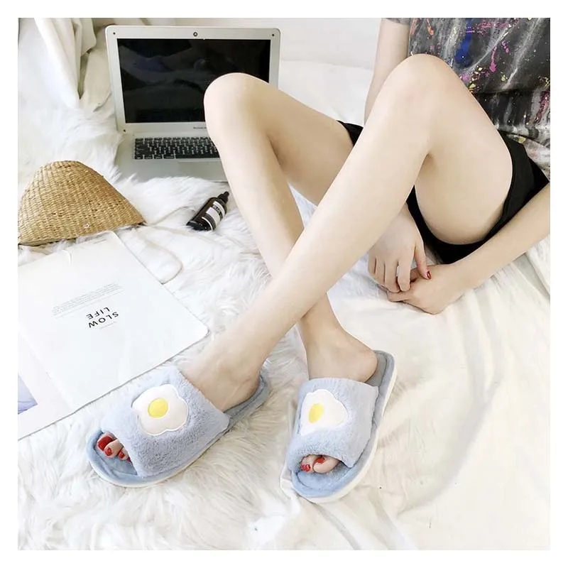 

2021 Fruit Cotton Slippers Women's New Winter Fashion Cute Embroidery Plush Versatile Warm Home Slippers Designer Shoes