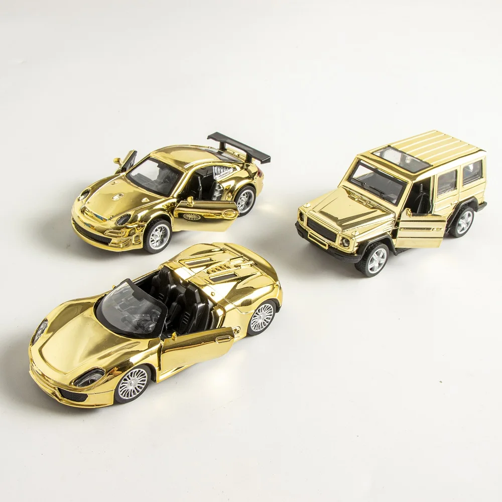 

1/36 литье под давлением, модель с золотым рисунком, смешанные стили, игрушечный автомобиль из сплава 2 с открывающимися дверцами, Тяговая и во...