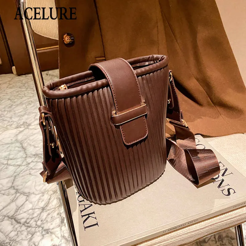 

ACELURE Fashion Folds Striped Shoulder Bags for Women Solid Color Soft PU Leather Bucket Bags Female Hasp Casual Tote Handbags