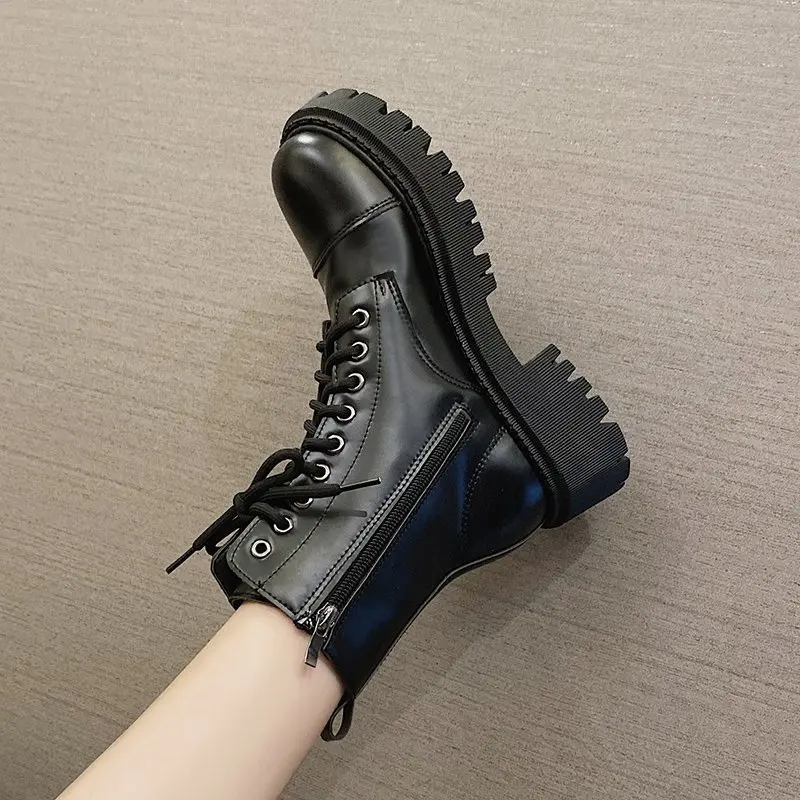 

Punk Style Black Ankle Boots for Women Fashion Lace Up Platform Shoes Woman Waterproof Mid Heel Motorcycle Boots Mujer fc87