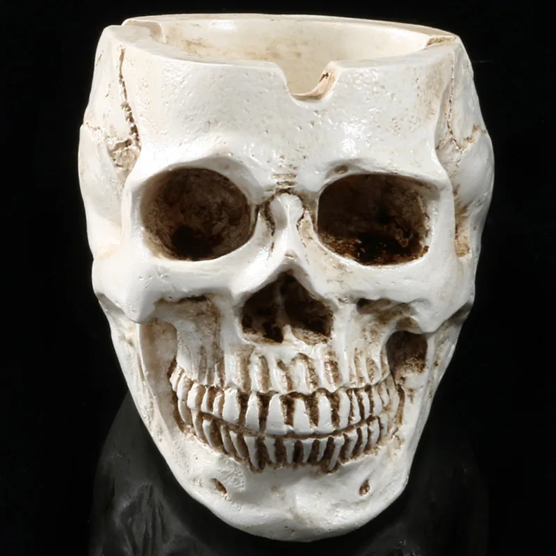 

Skeleton Head Style Ashtray Resin Simulation Head Model Halloween Home Decoration
