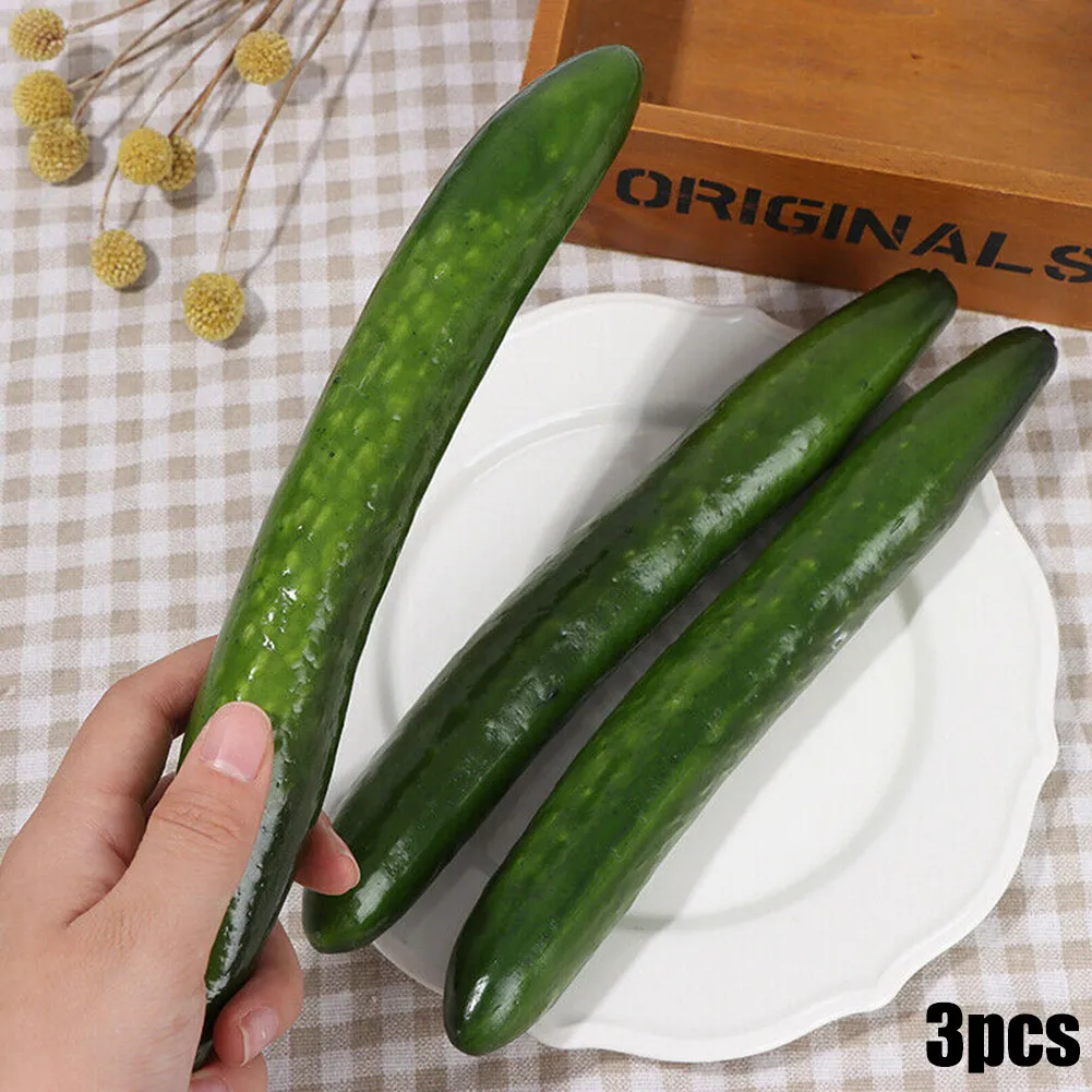 

3pcs Simulation Cucumber 26cm Foam Lifelike Simulation Cucumber Fake Green Vegetable Props Home Kitchen Decoration Child Toys