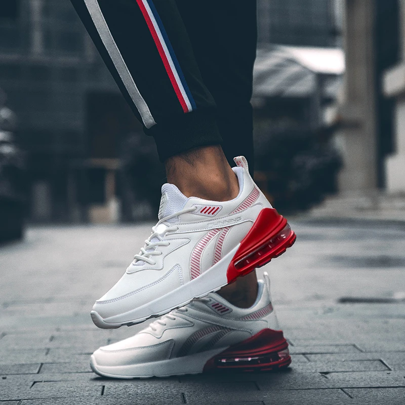 Кроссовки для взрослых мужчин дышащие сетчатые на шнуровке прогулок и бега