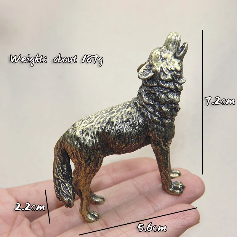 

Статуэтка волка из меди