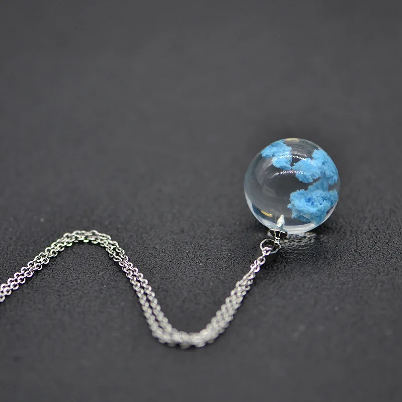 Градиент голубое небо и белые облака, прозрачный кристалл смолы кулон, дамы и творческие ювелирные ожерелья ручной работы X1815