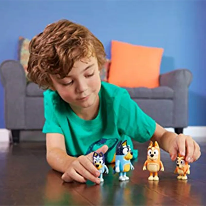 

Bluey and Friends 4 Pieces 2.5-3 Inch About 6.4-7.6 cm Movable Doll Family toy set Education toys Children's toys