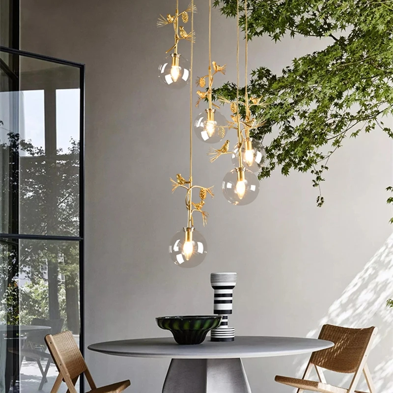 安い スパイラル階段ガラス玉のペンダントライト北欧の高級ゴールド鳥デコレーションランプ現代屋内led照明