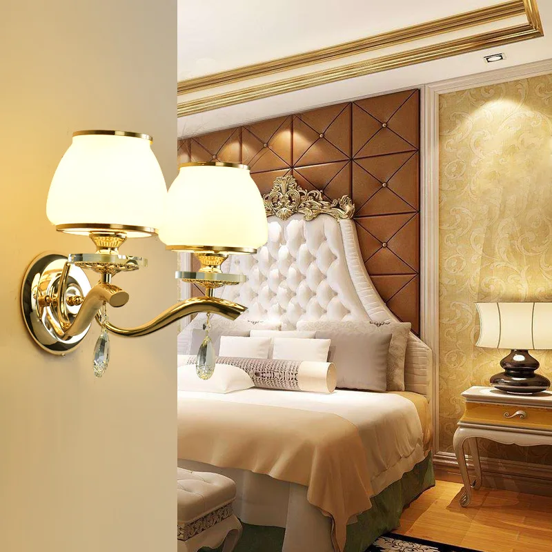 

Креативная современная светодиодная Хрустальная настенная лампа, прикроватный светильник для спальни, коридора, Европейский фон для гости...
