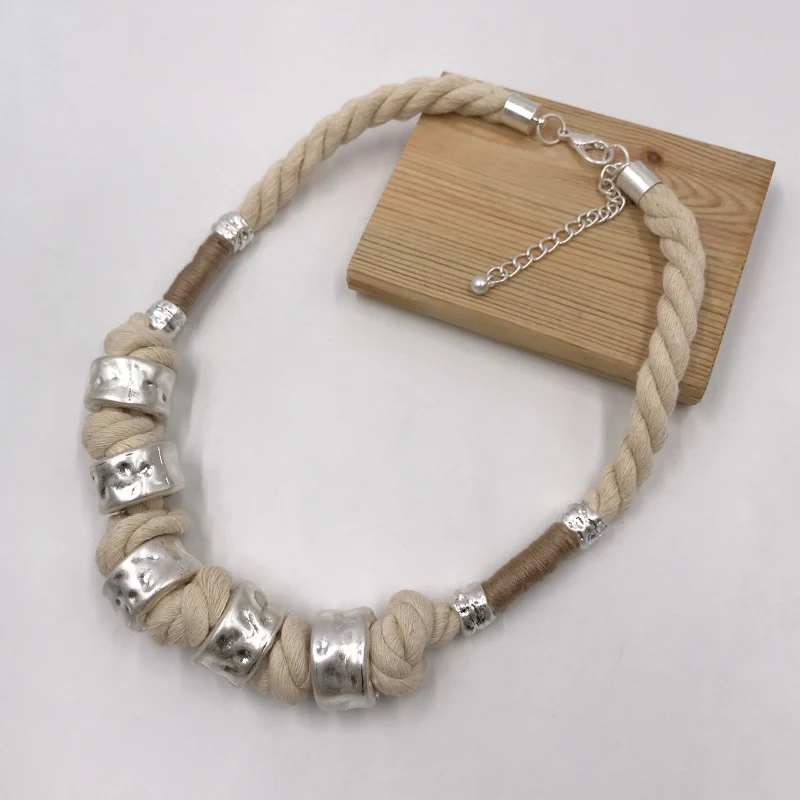 

Suekees Boho Fashion Jewelry Earthy Necklace Gothic Natural Cotton Cords Vintage Collares Short Necklace Women Accessories