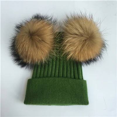 Green natural fur Женская зимняя шапка с двойным меховым помпоном, женский шерстяной съемный меховой вязаный шарик, Шапка-бини с 2 натуральными цветными помпонами из меха енота - Цвет: Green natural fur