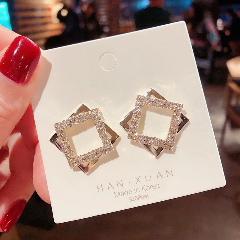 Женские серьги-гвоздики квадратной формы | Украшения и аксессуары