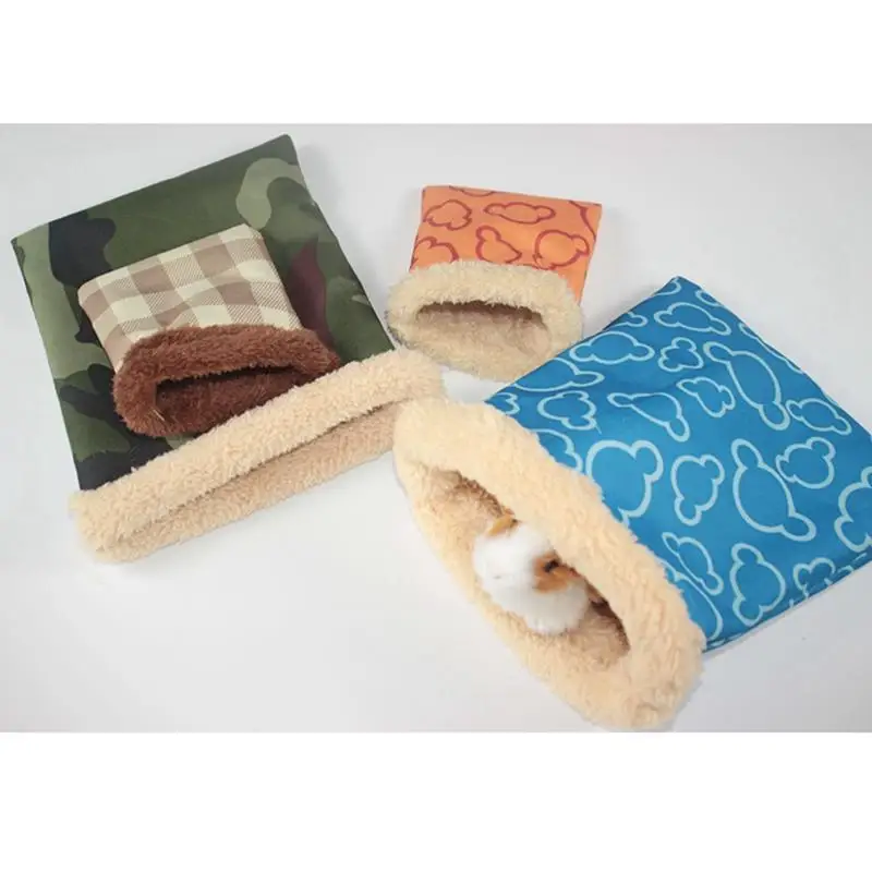 

Plush Hamster Nest Sleeping Bag Winter Warm Guinea Pig Nest Bed Small Animal Nest for Hamster Hedgehog Squirrel Chinchilla Rat