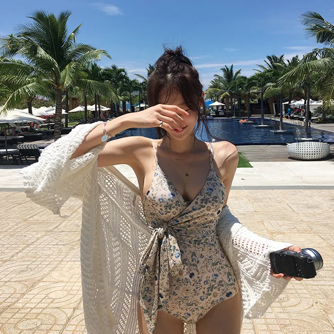 Женский купальник новинка 2019 слитный с треугольными чашечками консервативный |