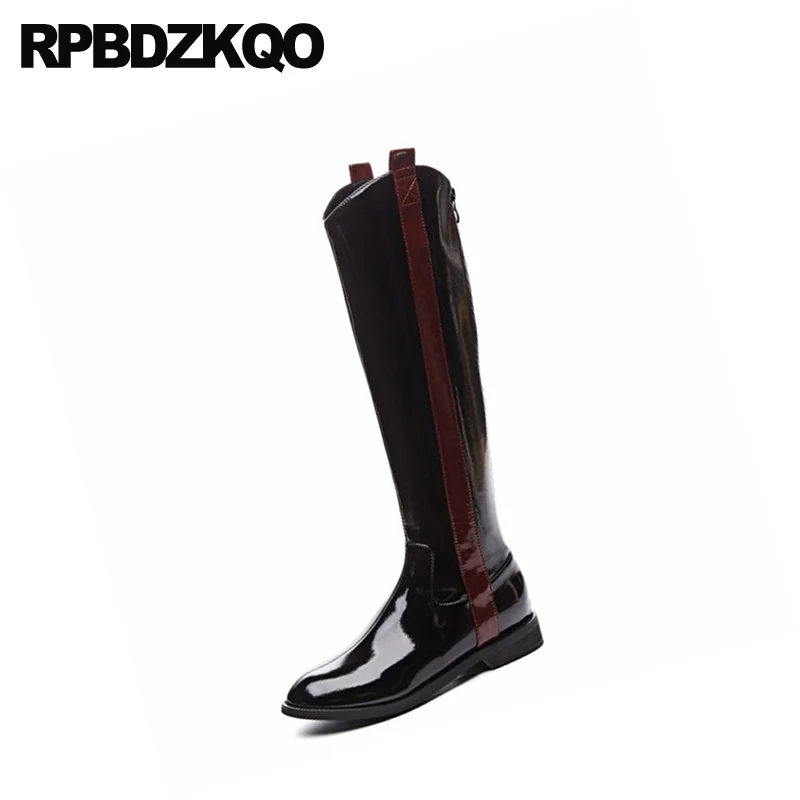 Размера плюс сапоги до колена черного цвета с широким бортиком Лакированная кожа