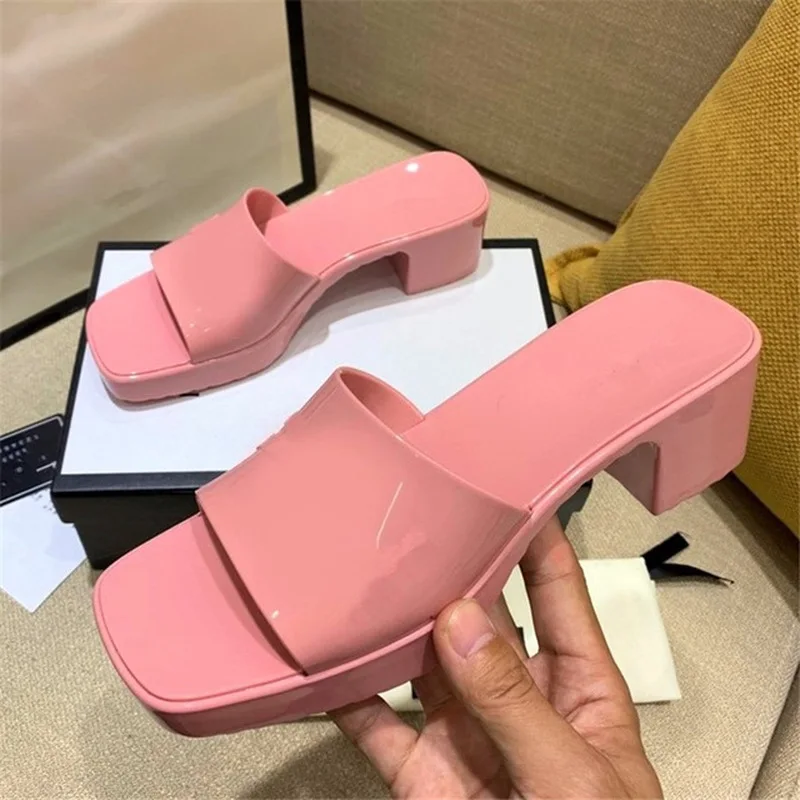 

2021 Desinger Candy Color Jelly PVC Platform Women Shoes Summer Square Toe Heels Mules Outdoor Beach Dress Slippers Thick Sole