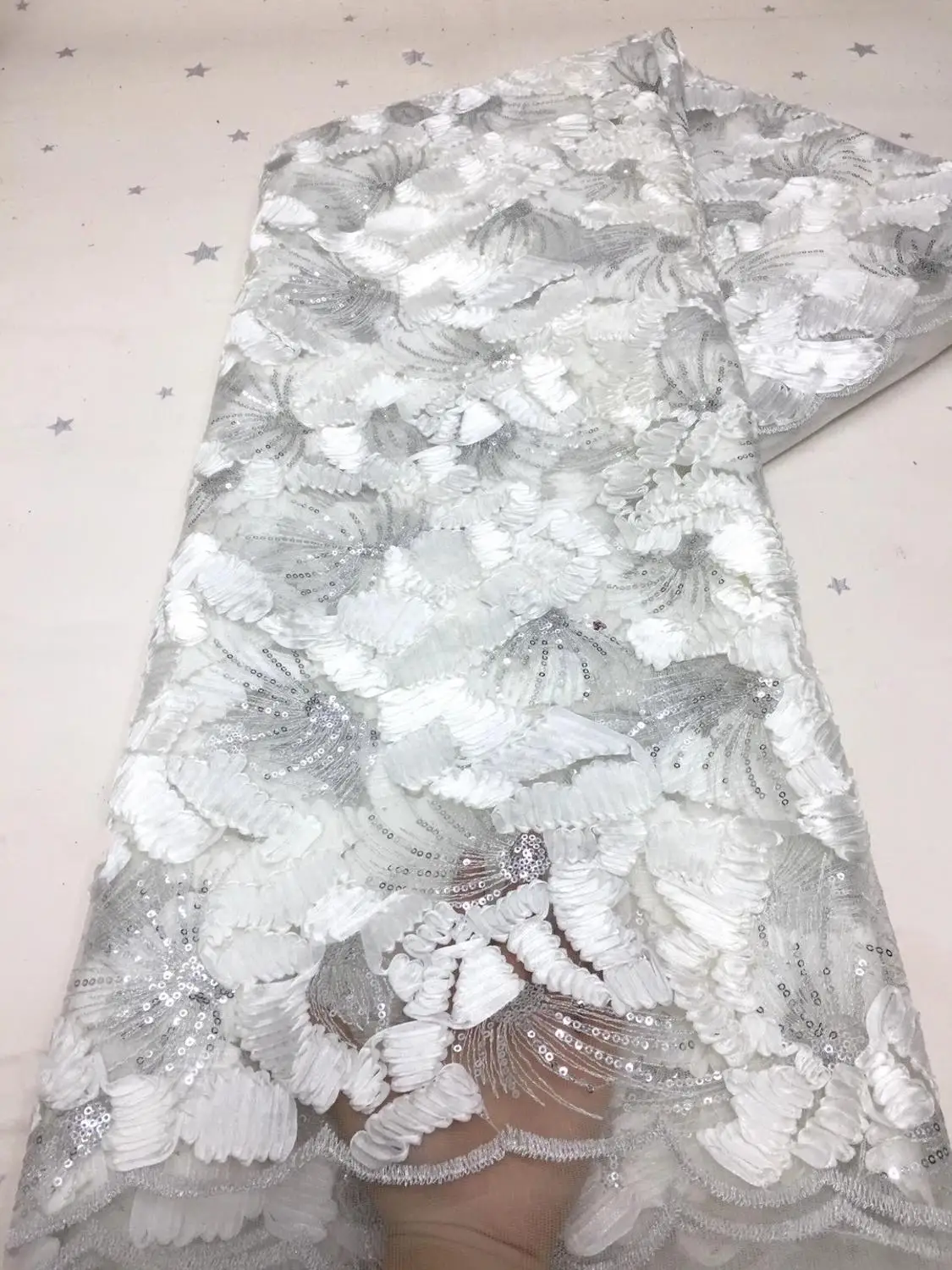 

Французский класса люкс с вышивкой Тюлевое кружево с пайетками Ткань 5 ярдов банкетные модельные вечерние кружевной ткани XZX-173Y