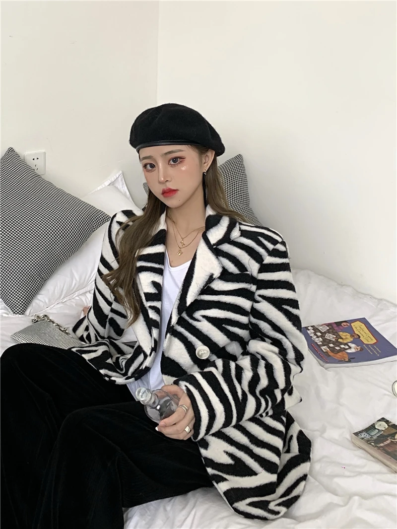 

Women's Plush Cardigan Jacket 2021 Casual Zebra Print Blazer Jacket for Women Long Sleeve Thick Winter Sweaters Jacket Coats